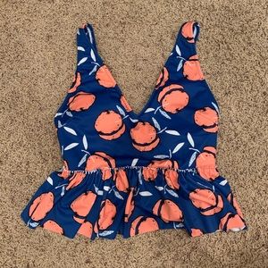 Kortni Jeane V-Neck Top in the Peach Pattern